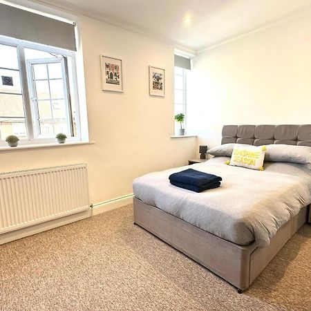 Spectacular Modern, Private Apartment,15 Mins To Central London Hendon Eksteriør billede