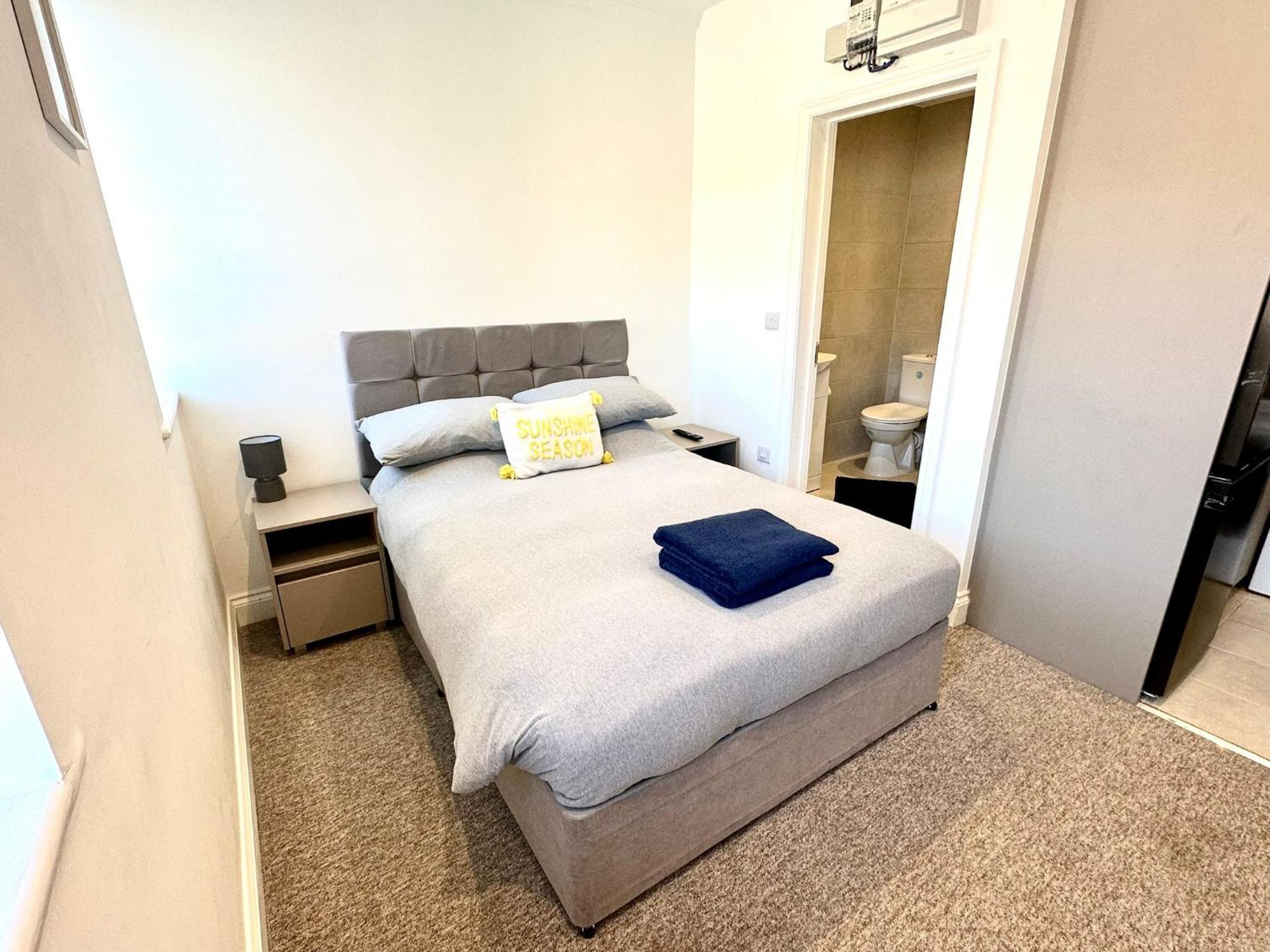 Spectacular Modern, Private Apartment,15 Mins To Central London Hendon Eksteriør billede