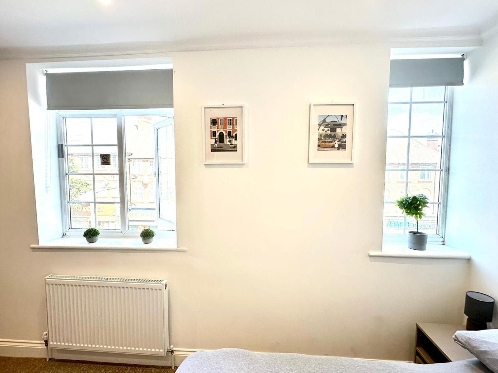 Spectacular Modern, Private Apartment,15 Mins To Central London Hendon Eksteriør billede