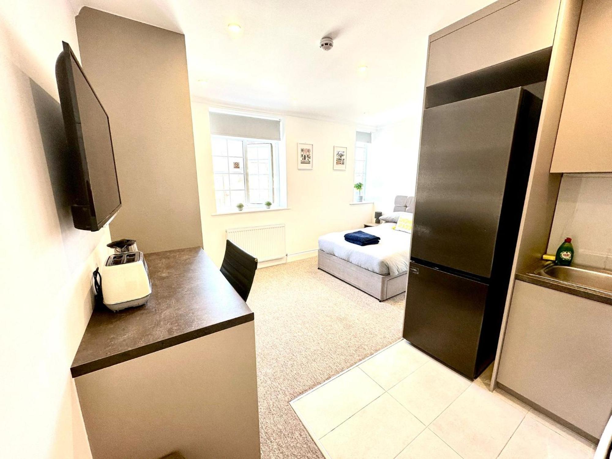 Spectacular Modern, Private Apartment,15 Mins To Central London Hendon Eksteriør billede